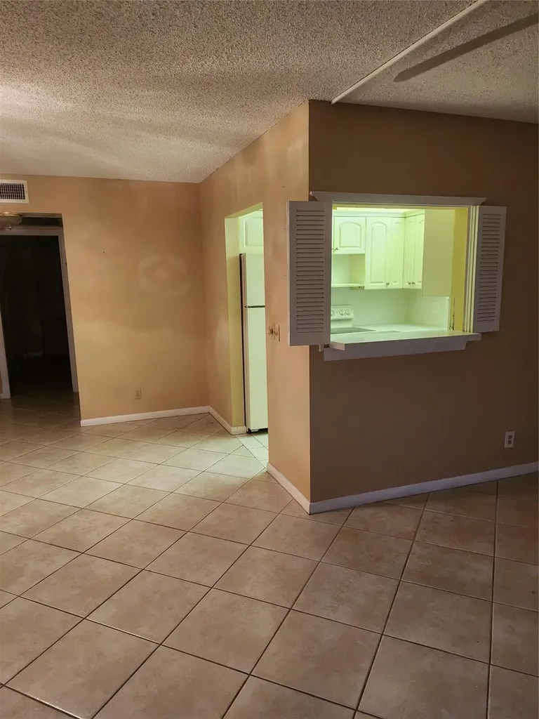 104 Westbury E Deerfield Beach FL 33442