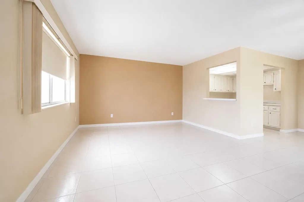 147 Monaco D Delray Beach FL 33446