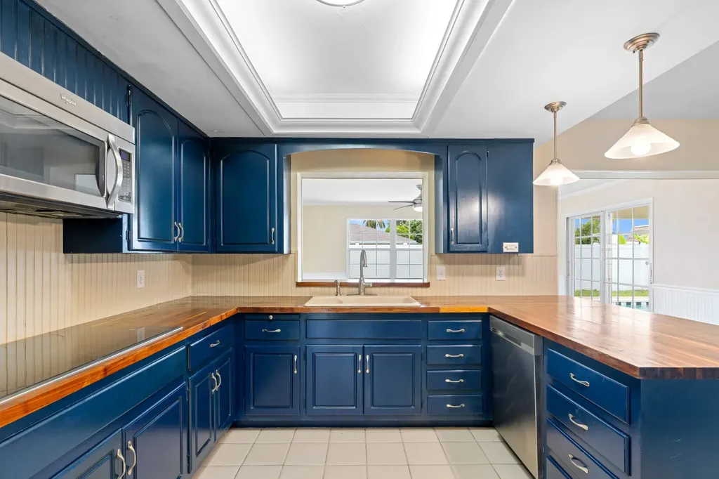 1375 SW 14th Avenue Boca Raton FL 33486