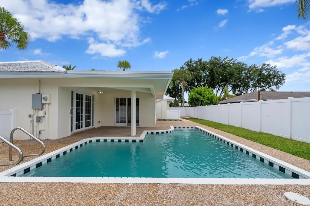 1375 SW 14th Avenue Boca Raton FL 33486