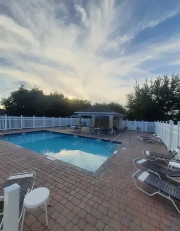 1733 Pointe West Way Vero Beach FL 32966