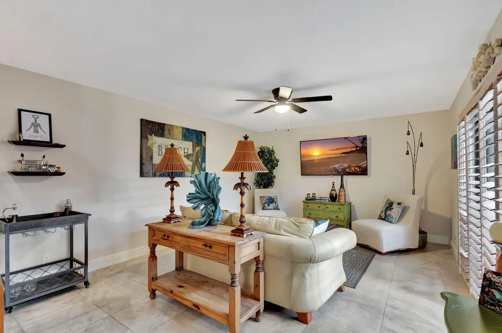 99 Lake Arbor Drive Palm Springs FL 33461
