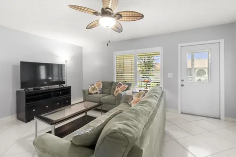 317 Knotty Pine Circle Greenacres FL 33463