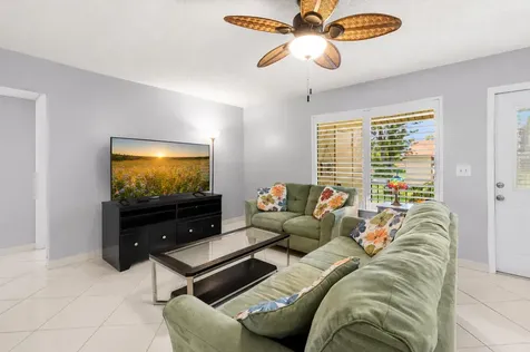 317 Knotty Pine Circle Greenacres FL 33463