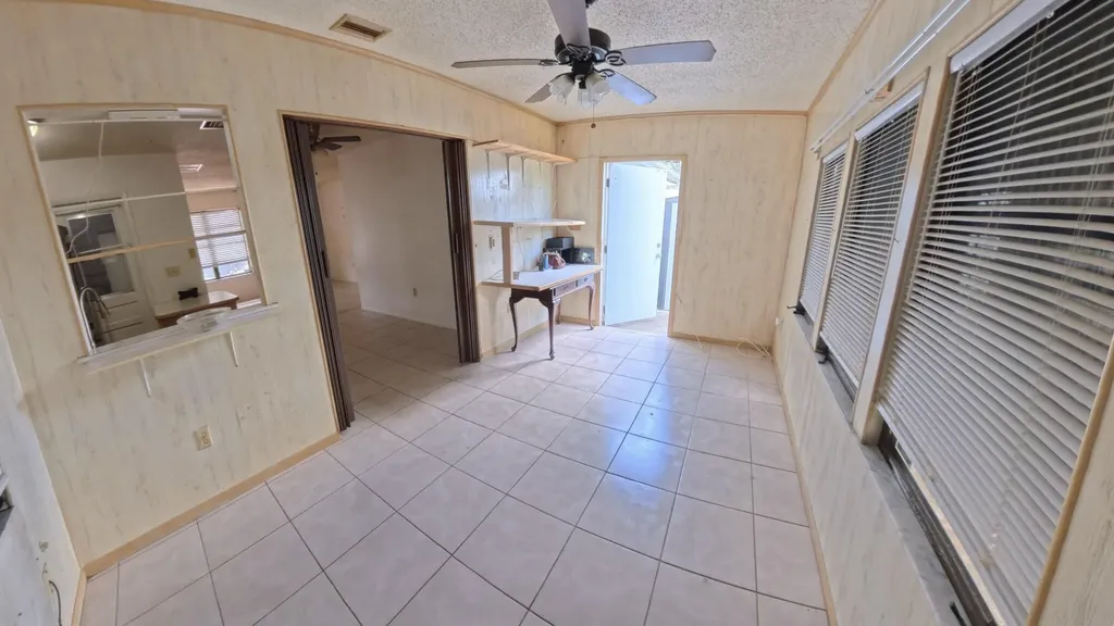 372 NW Airoso Boulevard Port St Lucie FL 34983