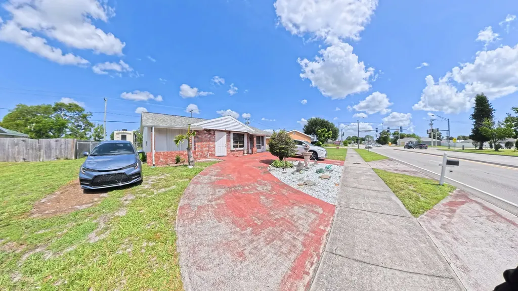372 NW Airoso Boulevard Port St Lucie FL 34983