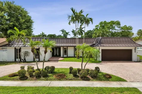 4900 N 36th Street Hollywood FL 33021