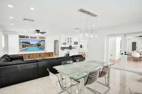 4900 N 36th Street Hollywood FL 33021