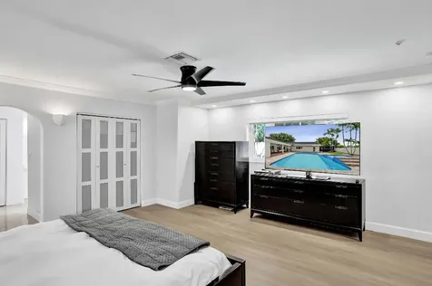 4900 N 36th Street Hollywood FL 33021