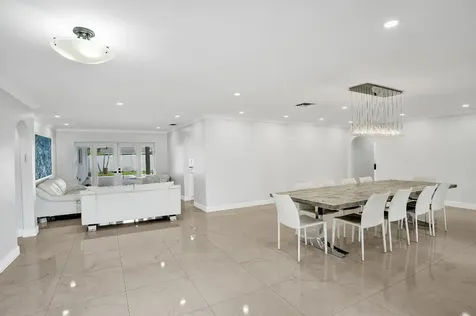 4900 N 36th Street Hollywood FL 33021