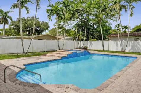 4900 N 36th Street Hollywood FL 33021