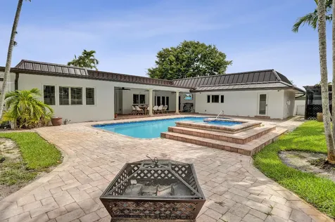 4900 N 36th Street Hollywood FL 33021