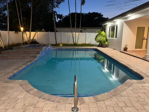 4900 N 36th Street Hollywood FL 33021
