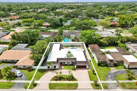 4900 N 36th Street Hollywood FL 33021