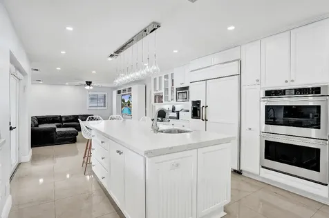 4900 N 36th Street Hollywood FL 33021