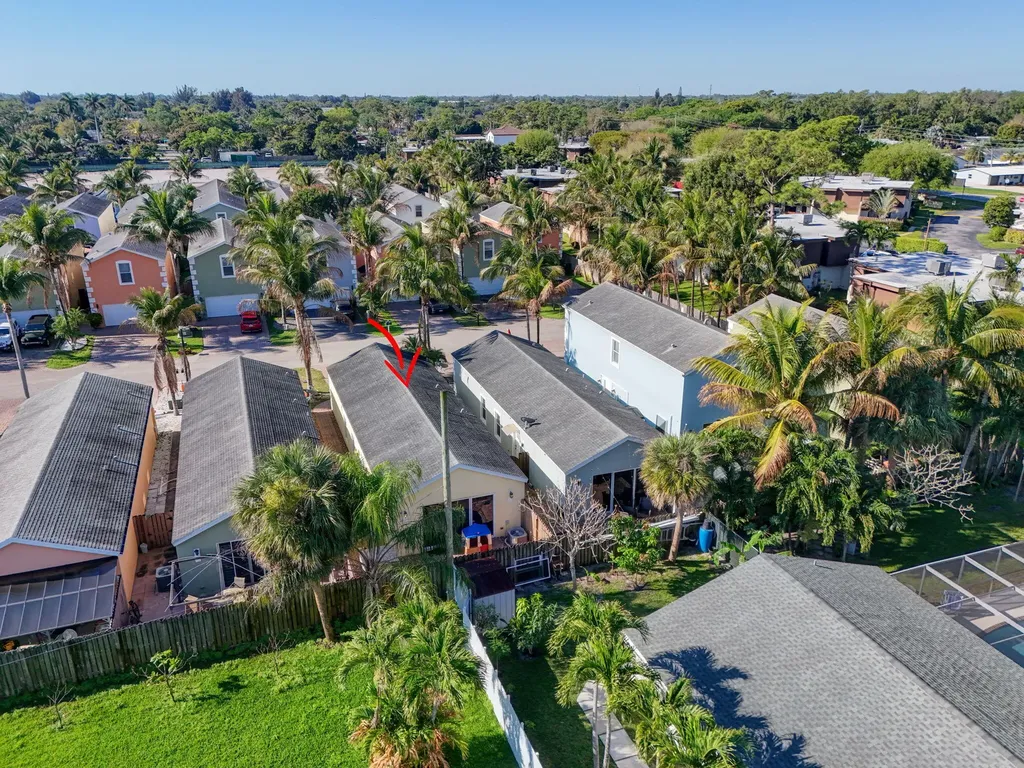 3125 Shelby Way Palm Springs FL 33461