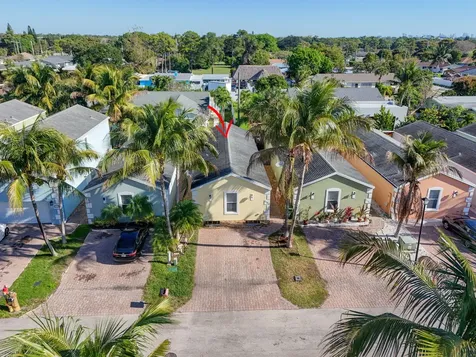 3125 Shelby Way Palm Springs FL 33461