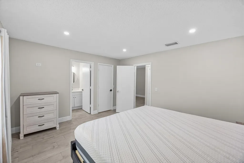265 SW Dalton Circle Port St Lucie FL 34953
