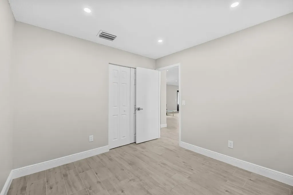 265 SW Dalton Circle Port St Lucie FL 34953