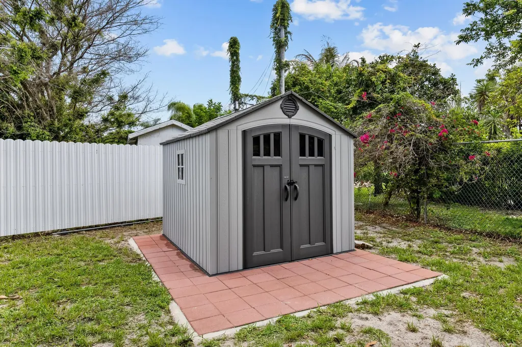 265 SW Dalton Circle Port St Lucie FL 34953