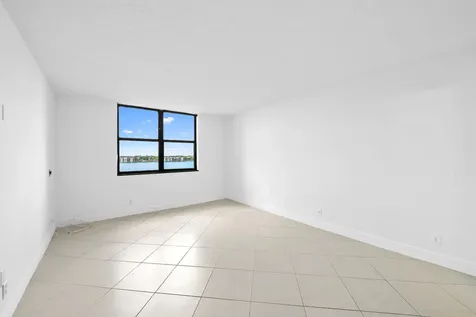 105 Lake Emerald Drive Oakland Park FL 33309