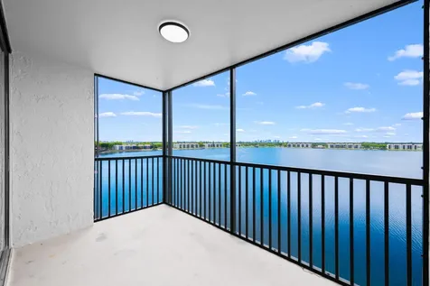 105 Lake Emerald Drive Oakland Park FL 33309