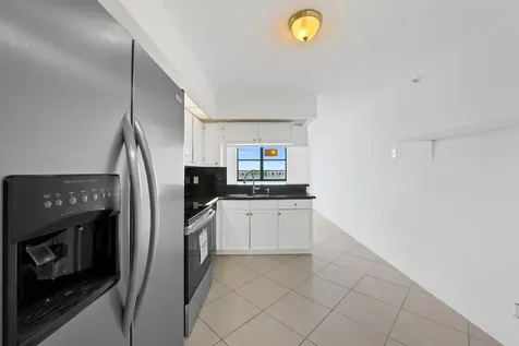 105 Lake Emerald Drive Oakland Park FL 33309