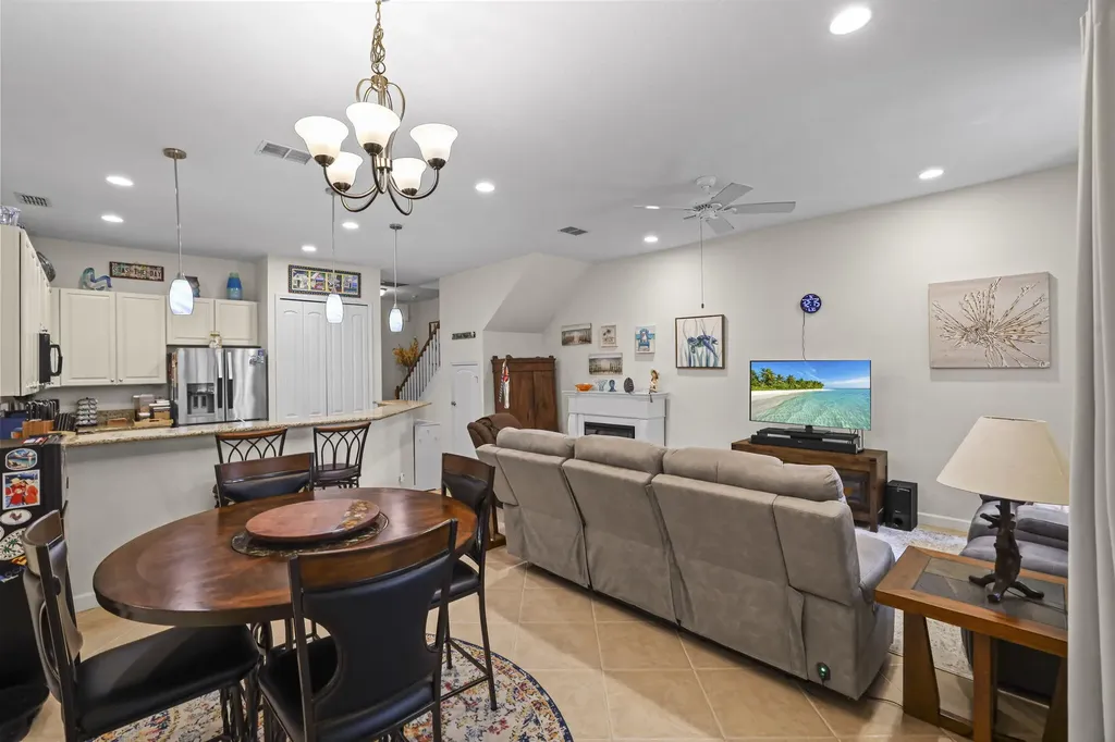 6179 NW Helmsdale Way Port St Lucie FL 34983
