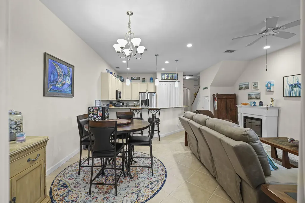 6179 NW Helmsdale Way Port St Lucie FL 34983