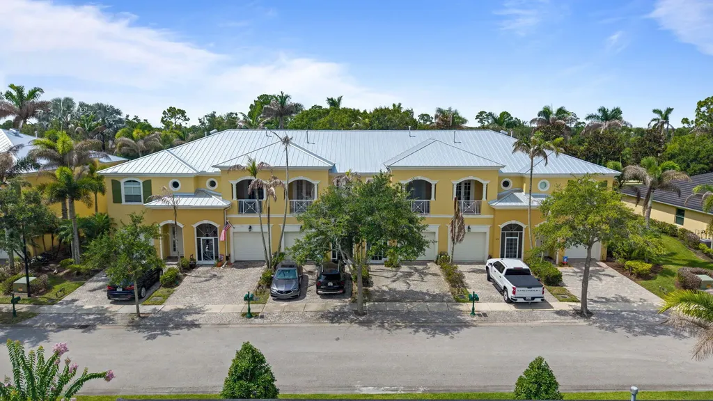 6179 NW Helmsdale Way Port St Lucie FL 34983