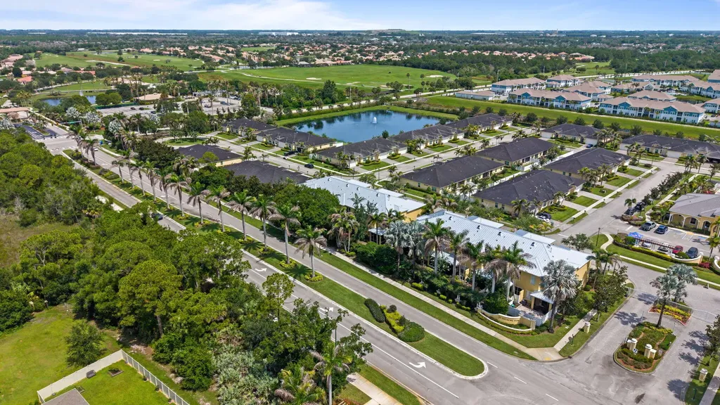 6179 NW Helmsdale Way Port St Lucie FL 34983