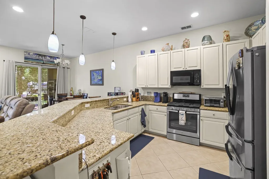 6179 NW Helmsdale Way Port St Lucie FL 34983