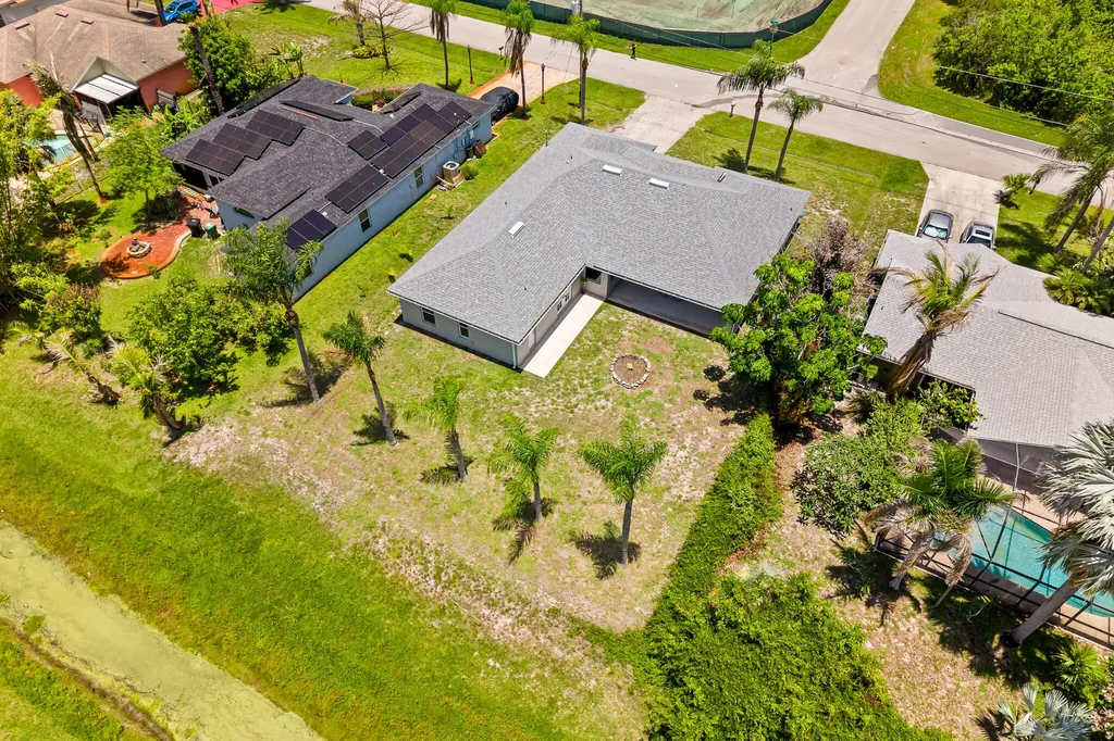 292 SW Janice Avenue Port St Lucie FL 34953