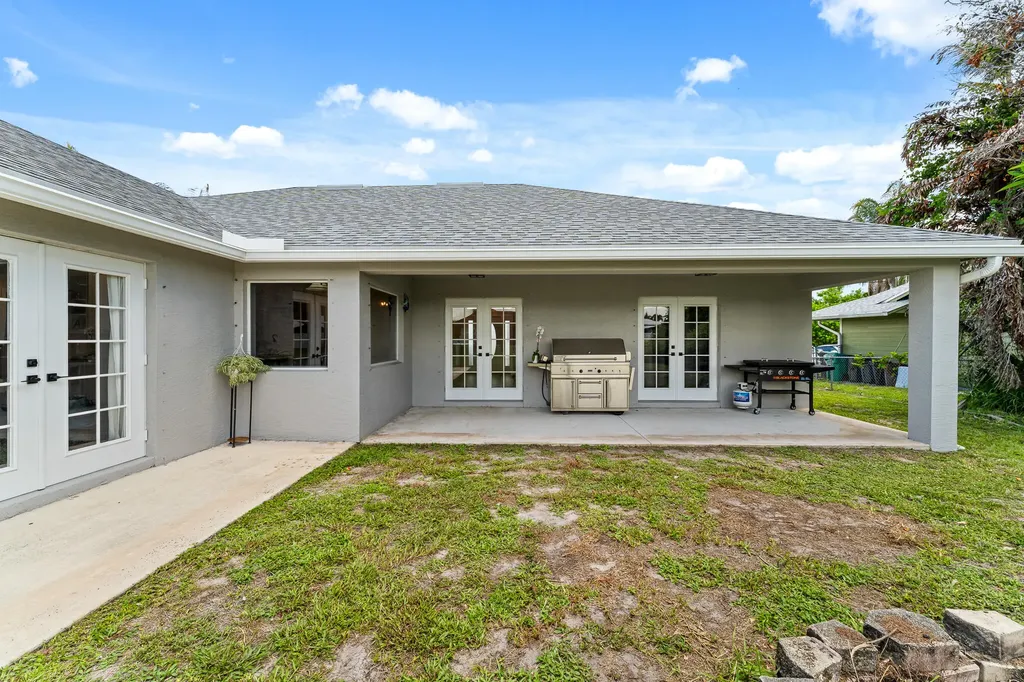 292 SW Janice Avenue Port St Lucie FL 34953