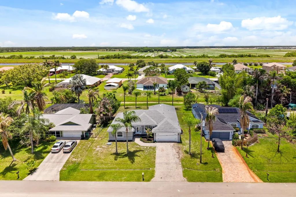 292 SW Janice Avenue Port St Lucie FL 34953