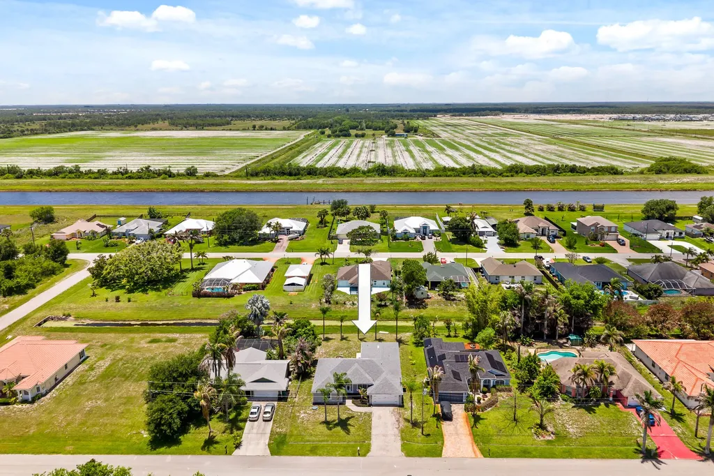 292 SW Janice Avenue Port St Lucie FL 34953