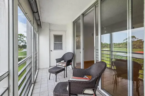6850 10th Avenue N Greenacres FL 33467