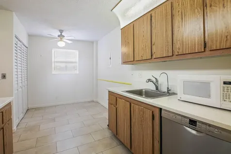 6850 10th Avenue N Greenacres FL 33467