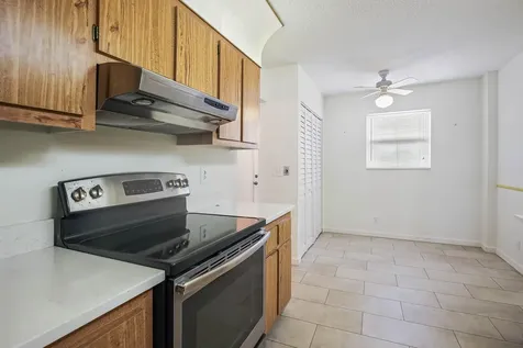 6850 10th Avenue N Greenacres FL 33467