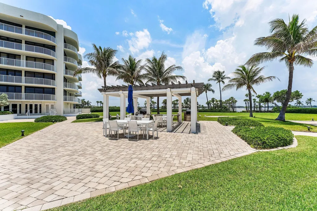 3360 S Ocean Boulevard Palm Beach FL 33480