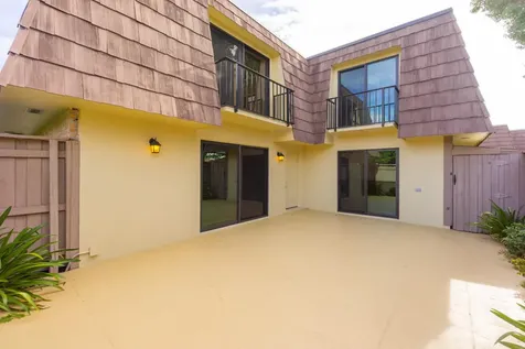 818 8th Court Palm Beach Gardens FL 33410