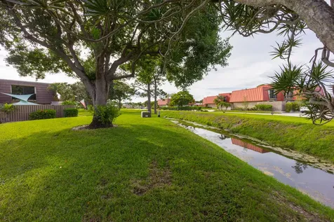 818 8th Court Palm Beach Gardens FL 33410