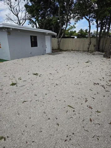 31 Edmund Road West Park FL 33023