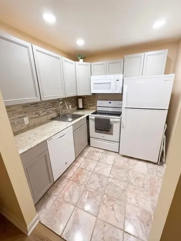 68 Brighton B Boca Raton FL 33434
