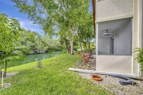 28 Camden B West Palm Beach FL 33417