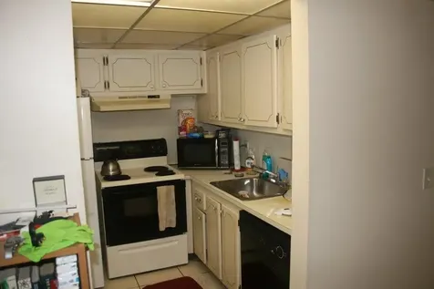 28 Camden B West Palm Beach FL 33417