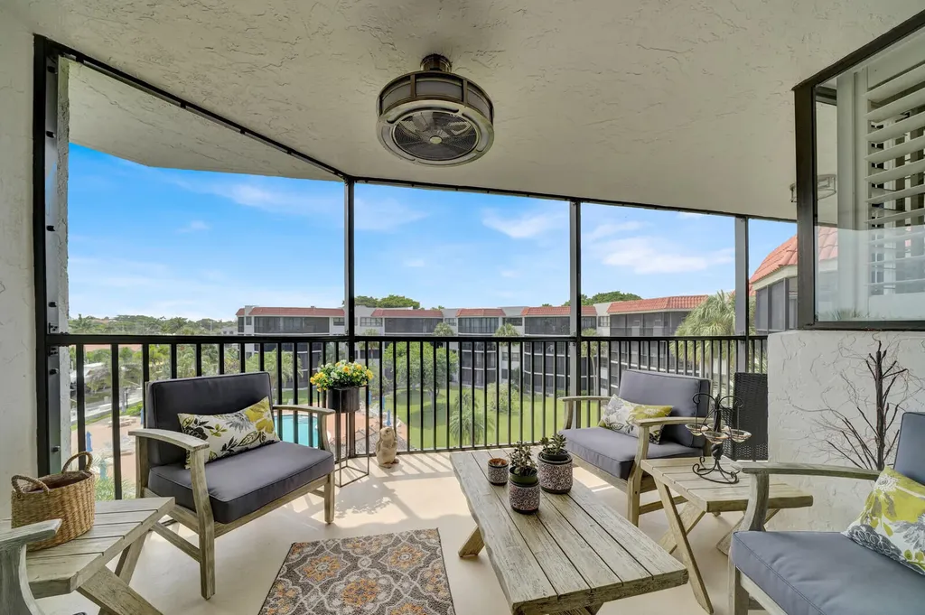 800 Jeffery Street Boca Raton FL 33487