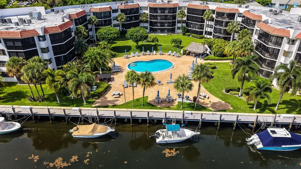 800 Jeffery Street Boca Raton FL 33487