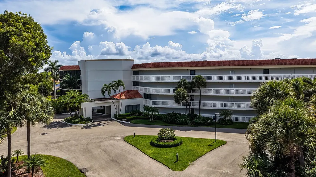 800 Jeffery Street Boca Raton FL 33487
