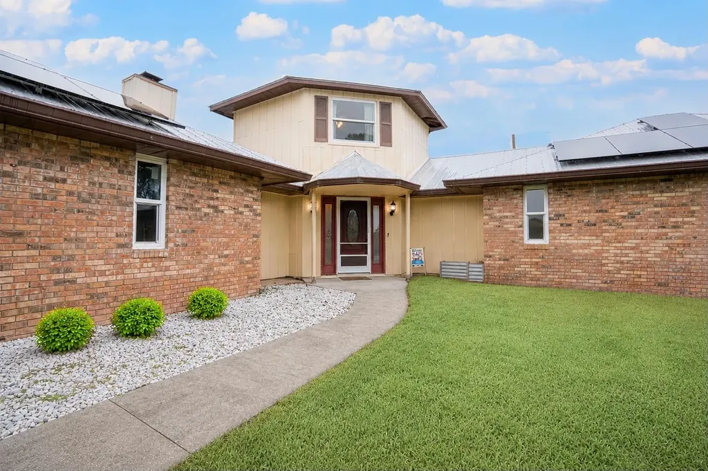 1091 SE Spinnaker Avenue Port St Lucie FL 34983